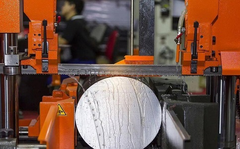 彭场镇立式金属带锯床切削出现跑带故障解决方法! 彭场镇立式金属带锯床切削出现跑带故障解决方法!